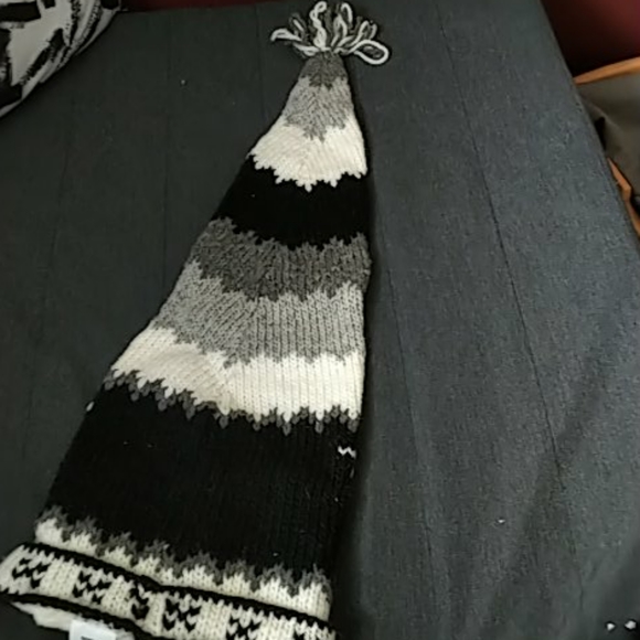 Long funky eagle handmade wool hat - Picture 5 of 5